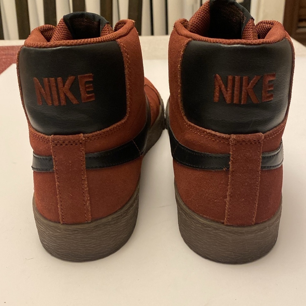 Nike SB Blazer Mid Men's Maroon Suede Leather Sneakers Size 9.5 - Picture 6 of 10